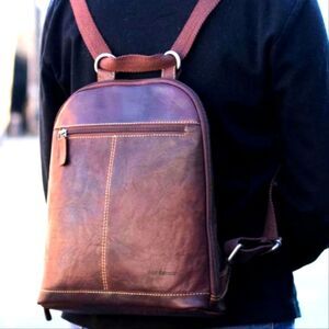 Jack George's Unisex Voyager Small Convertible Crossbody/ Backpack 🤎NWOT